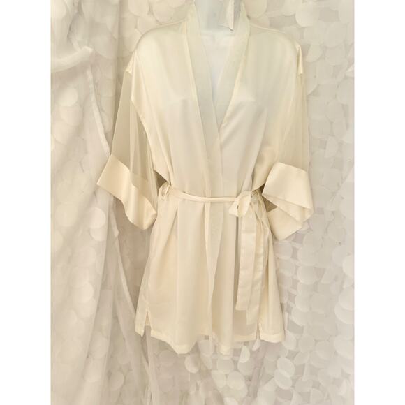 Vintage 80's Victorias Secret Ivory Satin Kimono Robe Sheer accents one size - Picture 1 of 9